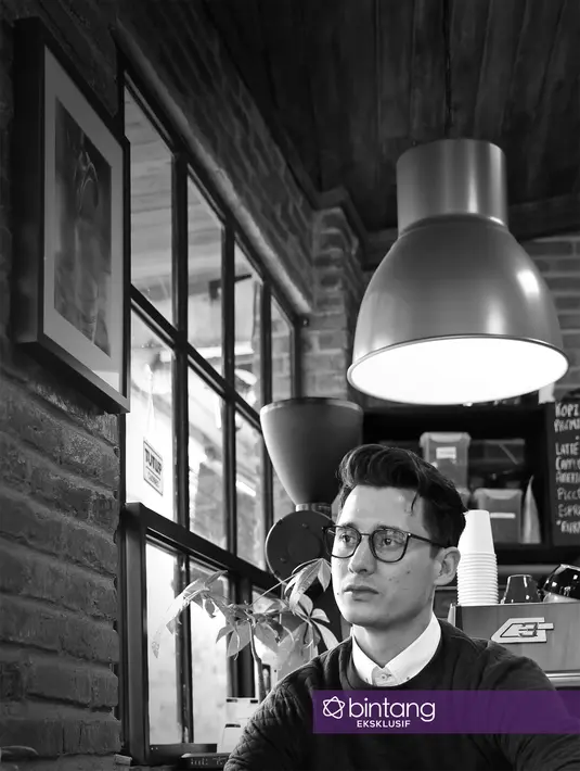 "Gara-gara film Wa'alaikumsalam Paris. Itu enjoy banget, benar-benar masuk ke karakter, nggak ada atribut lagi. Enjoy banget. Main film berasa nikmat banget," ujar Nino saat berbincang dengan Bintang.com di Kopi Kecil, Kayu Putih, Jakpus, Senin (9/1).