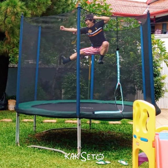 7 Aksi Kak Seto di Usia 70 Tahun Ini Bikin Minder Anak Muda