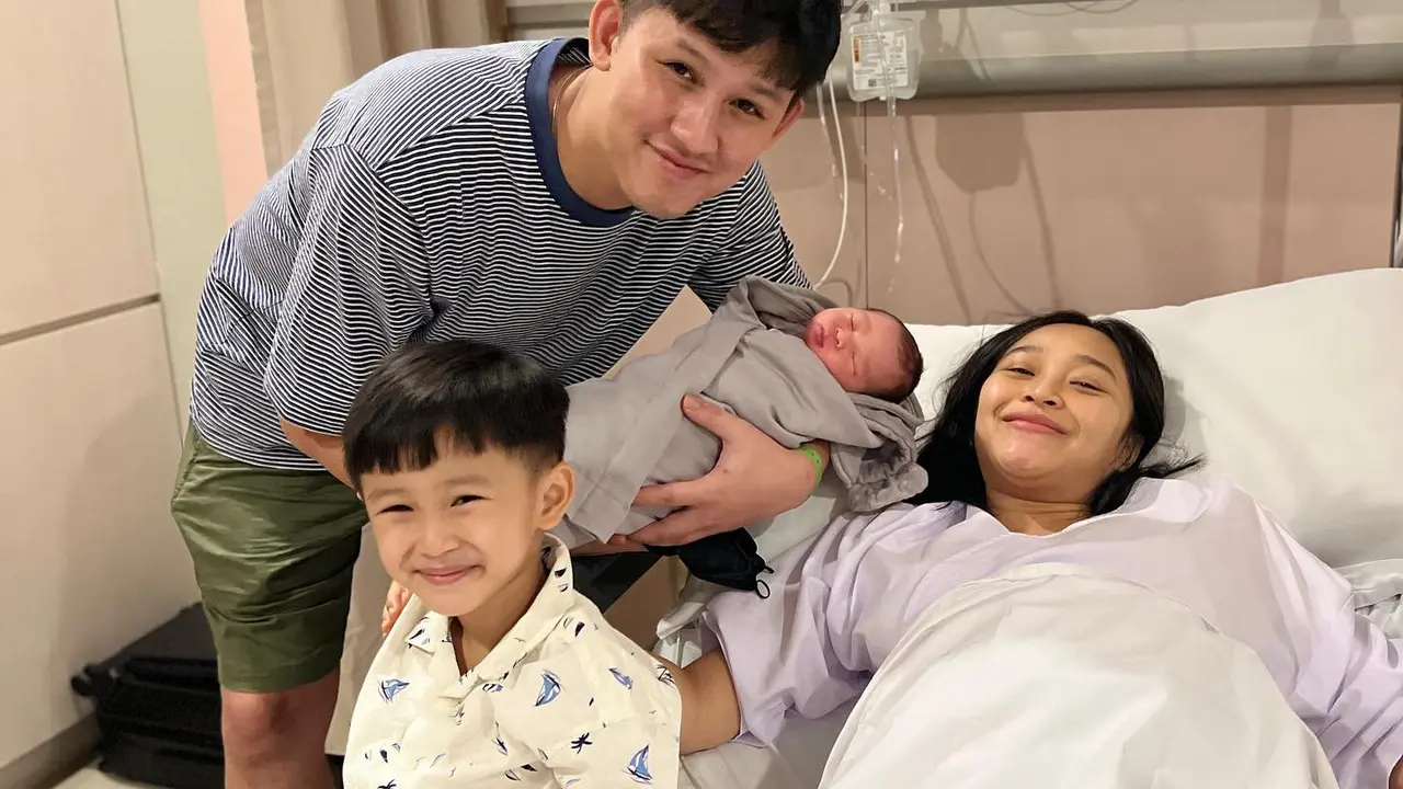 Rinni Wulandari Melahirkan Anak Kedua, Ini 7 Potret Perjalanan Kehamilannya