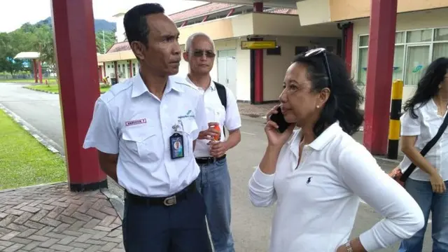 Menteri BUMN Rini Soemarno menelepon Direktur Utama PT Angkasa Pura I Danang S Baskoro. (Istimewa)