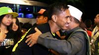 Bek Pusamania Borneo FC, Zulkifli Syukur pamitan meninggalkan tim untuk beribadah umrah.