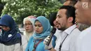 Wadirkrimum Polda Metro Jaya AKBP Ade Ary memberi keterangan saat rilis praktik prostitusi di Mapolda Metro Jaya, Jakarta, Rabu (8/8). Polisi menyita barang bukti uang tunai Rp 1 juta dari PSK, tiga hp, dan dua kondom bekas. (Merdeka.com/Iqbal Nugroho)