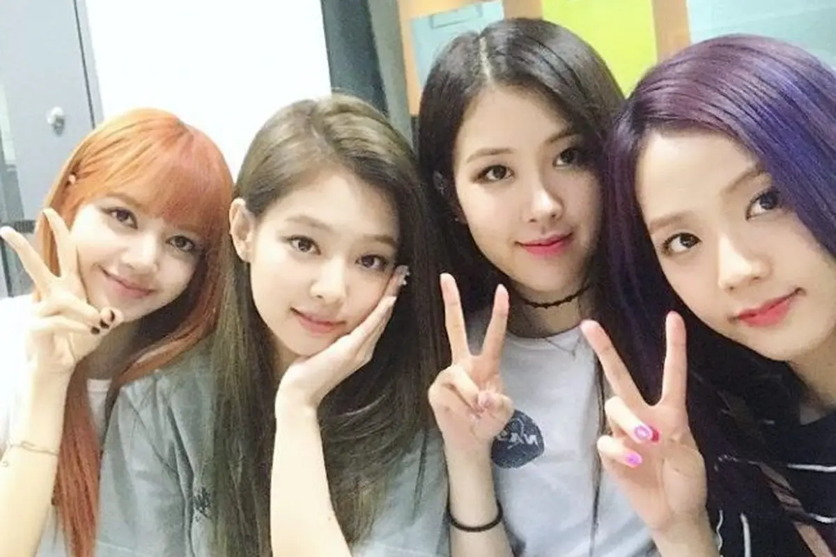 [Bintang] Sukses Jadi Idol, Ini Pesan BLACKPINK untuk Anak Muda