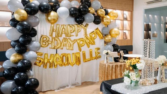 7 Momen Ulang Tahun Roger Danuarta yang ke-39 Tahun, Dirayakan Bareng Keluarga