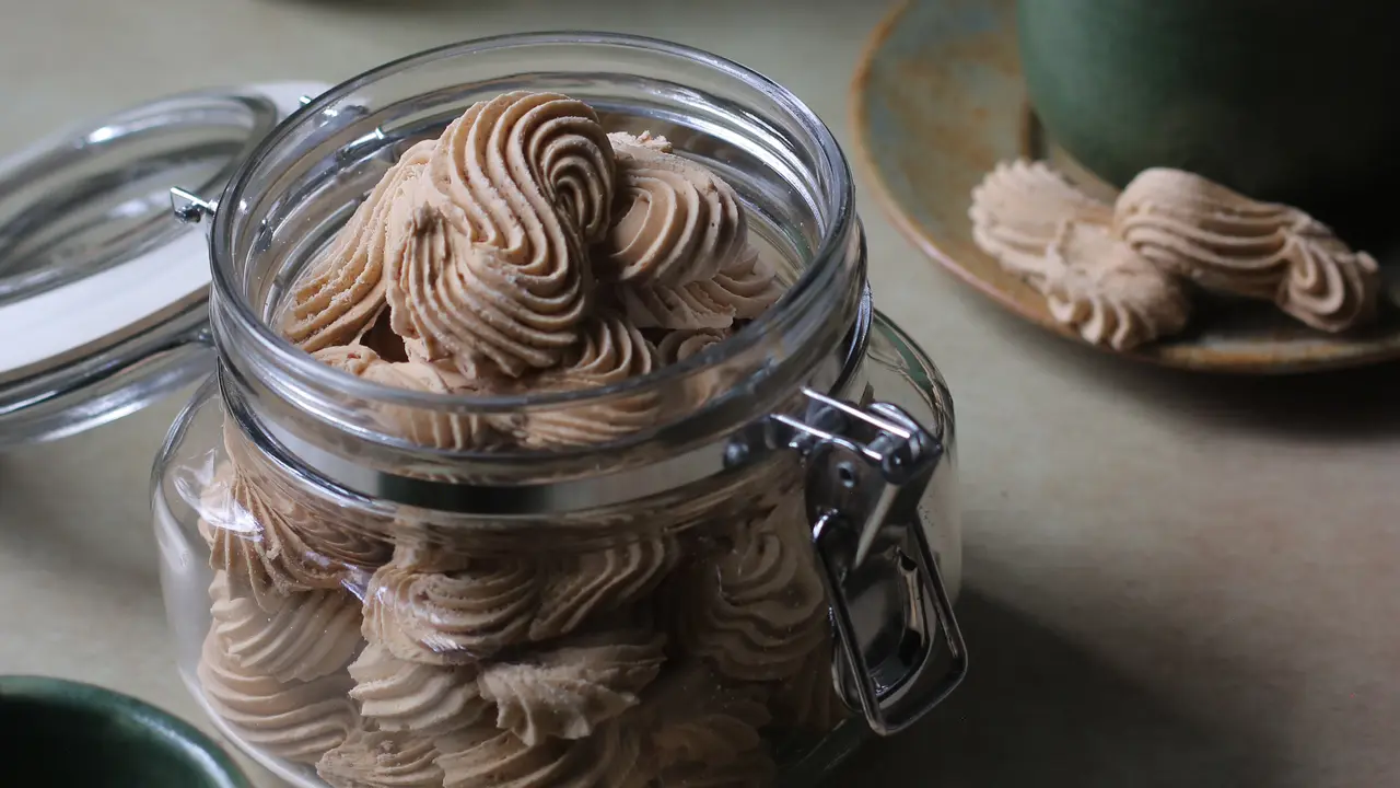 resep kue semprit larut