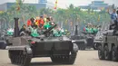 TNI turut mengajak masyarakat umum untuk mengikuti defile alutsista. (merdeka.com/Arie Basuki)
