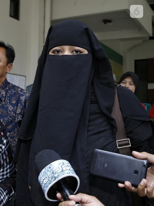 [Bintang] Istri pertama Opick -Dian Rositaningrum