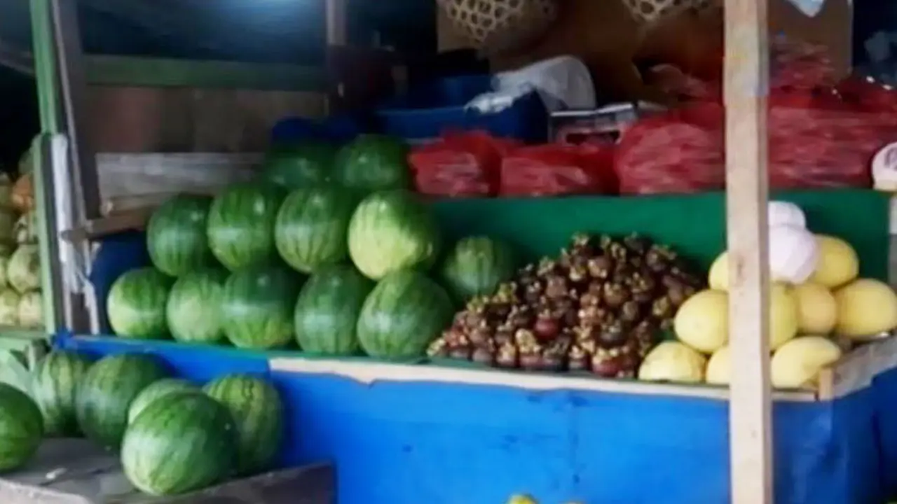 Imbas Dolar Naik, Buah Impor di Ambon Hilang dari Pasaran