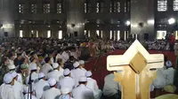 Dewan Masjid Indonesia (DMI) menggelar pengajian akbar (Liputan6.com/Putu Merta)