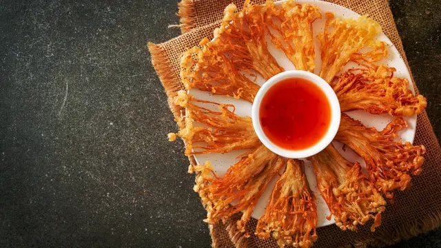 Punya Jamur Enoki di Rumah, Enaknya Dimasak Apa Ya? Ini Dia Rekomendasinya