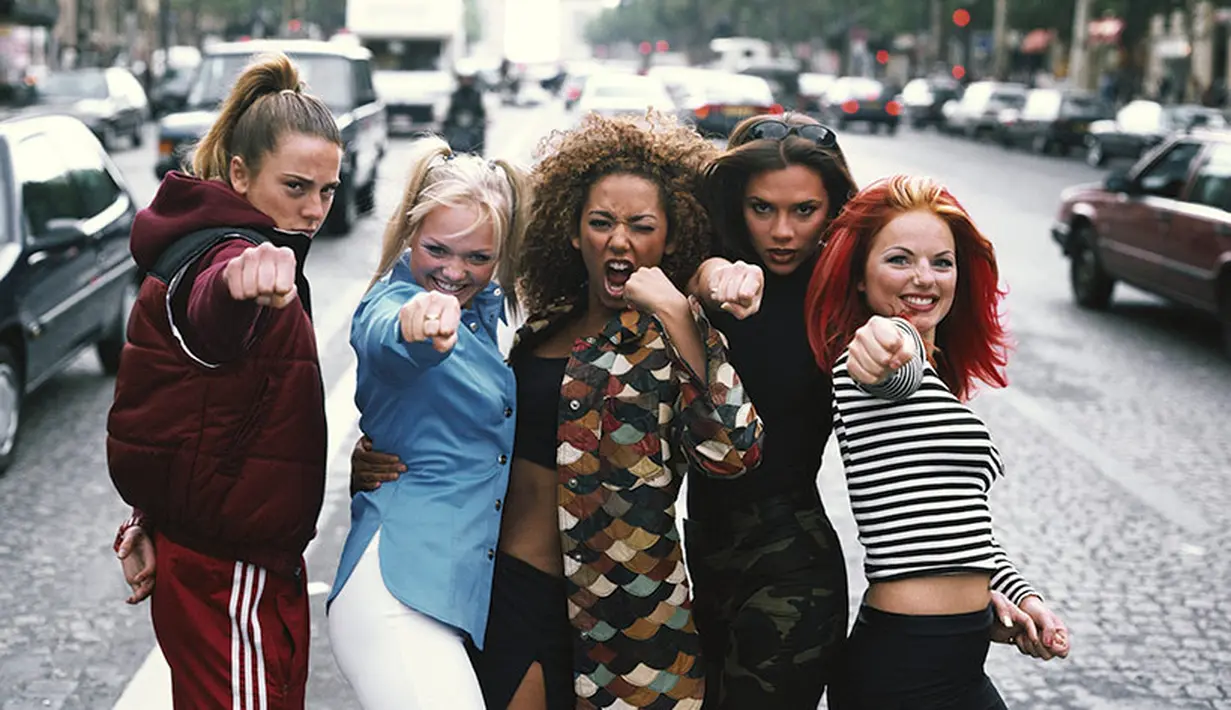 Mengenai reunian yang dilakukan, Victoria Beckham pun angkat bicara mengenai apa saja yang dibicarakan soal pertemuan. (Hello Magazine)