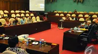 Sidang DPR Tandingan Dibuka, Teriakan 'Merdeka' Menggema