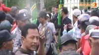 [VIDEO] Diduga Menyimpang dari Islam, Pengajian Dibubarkan Warga