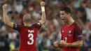 Ekspresi pemain Portugal, Cristiano Ronaldo, setelah menang adu penalti melawan Polandia pada laga perempat final Piala Eropa 2016 di Stade Velodrome, Marseille, Jumat (1/7/2016) dini hari WIB. (Reuters/Yves Herman)