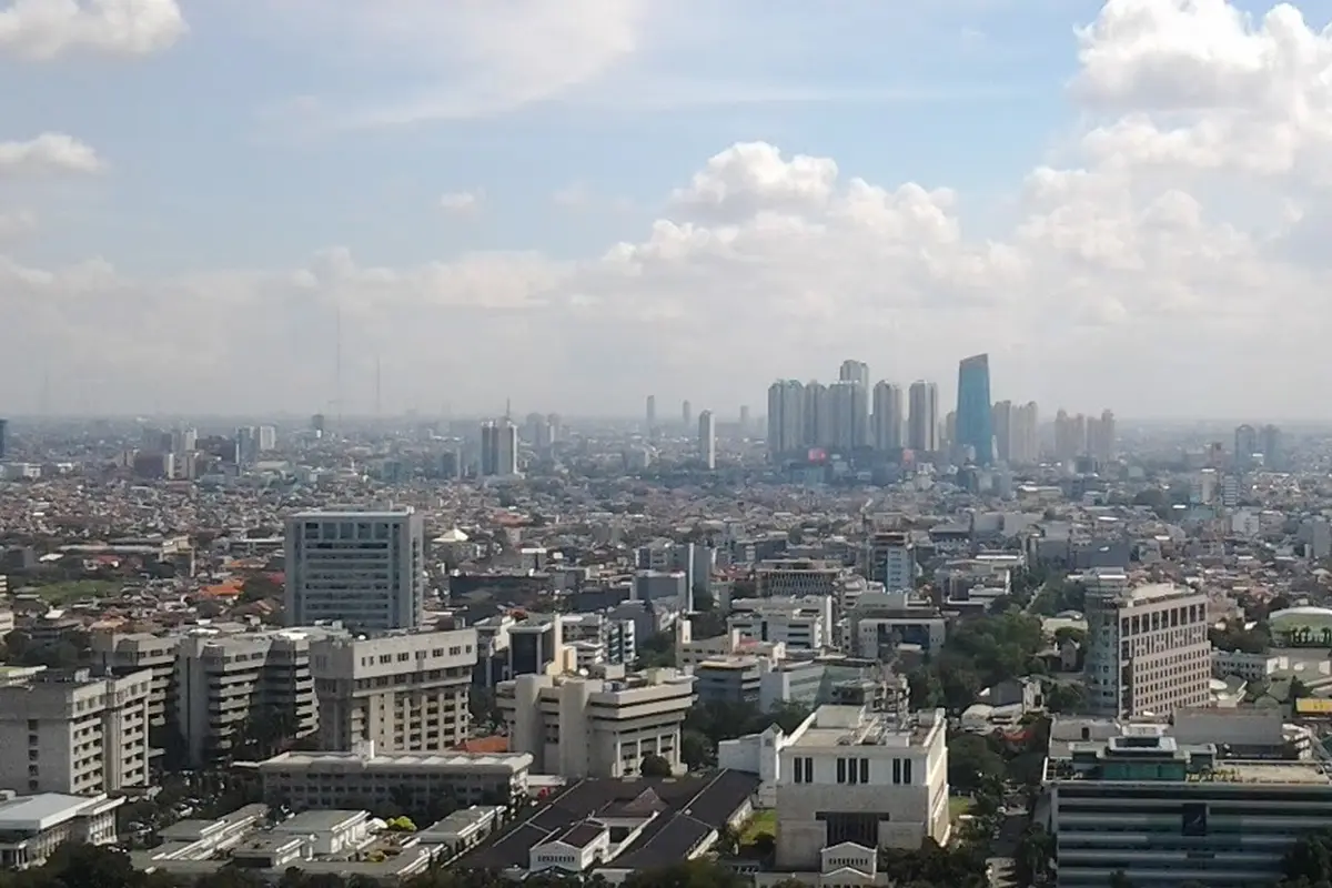 Ilustrasi Cuaca Jakarta Cerah Berawan