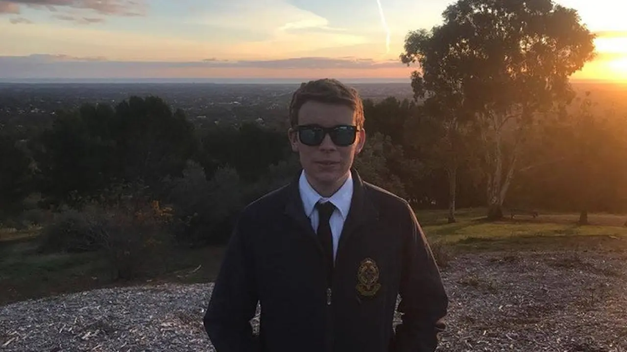 Oliver O'Halloran pilot muda berusia 17 tahun asal Tasmania Australia (Facebook.com/Solo17 - Oliver O'Halloran)