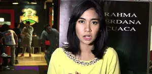 Anisa Rahma kaget dengan tragedi yang terjadi di Mina. Ia berharap dengan kejadian ini, tidak membuat orang menjadi takut pergi ke sana.