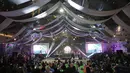 Penampilan Giring bersama Nidji dalam acara Brizzi Vidio Fair 2017 di The Space Senayan City, Jakarta Pusat, Sabtu (9/12/2017) malam. Ini menjadi saat-saat akhir giring sebelum memutuskan fakum. (Daniel Kampua/Bintang.com)