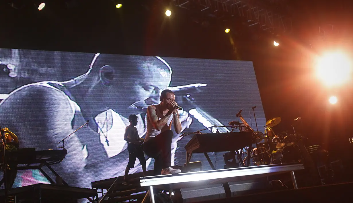 Vokalis Linkin Park Chester Bennington meninggal dunia secara mengenaskan. Chester ditemukan gantung diri dikediamannya pada Kamis 20Juli 2017 waktu setempat. (Bambang E. Ros/Bintang.com)