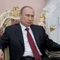  Vladimir Putin, politikus Rusia yang berhasil menjabat Presiden sejak 7 Mei 2012 silam. 