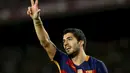  Luis Suarez merayakan golnya saat Barcelona menjamu Valencia pada leg pertama semifinal  Copa del Rey (King's Cup) di Stadion Camp Nou, Barcelona, Kamis (4/2/2016) dini hari WIB.  (REUTERS/Albert Gea). 