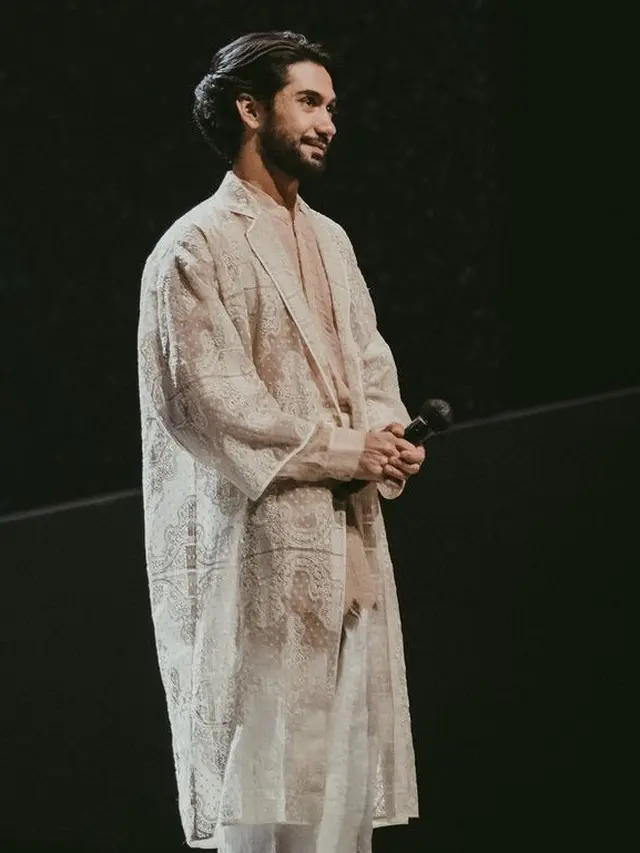 Reza Rahadian, credit: @officialpilarez