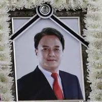 Pemakaman Jo Min Ki sudah dilaksanakan secara tertutup sesuai dengan permintaan keluarga. Kabarnya para rekan selebriti Jo Min Ki mengalami dilema untuk menghadiri acara itu. (Foto: Allkpop.com)