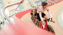 Tim putra balap sepeda Indonesia berlatih untuk persiapan UCI Track Nations Cup 2023 di Jakarta International Velodrome, Rawamangun, Jakarta Timur, Kamis (16/02/2023). Ajang UCI Track Nations Cup 2023 akan berlangsung pada 23-26 Februari 2023. (Bola.com/Bagaskara Lazuardi)