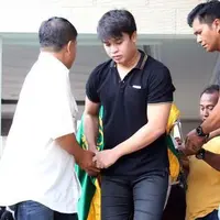 Suasana Duka Saat Jamaah Salatkan Jenazah Julia Perez