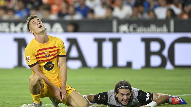 Gelandang Barcelona Marc Casado