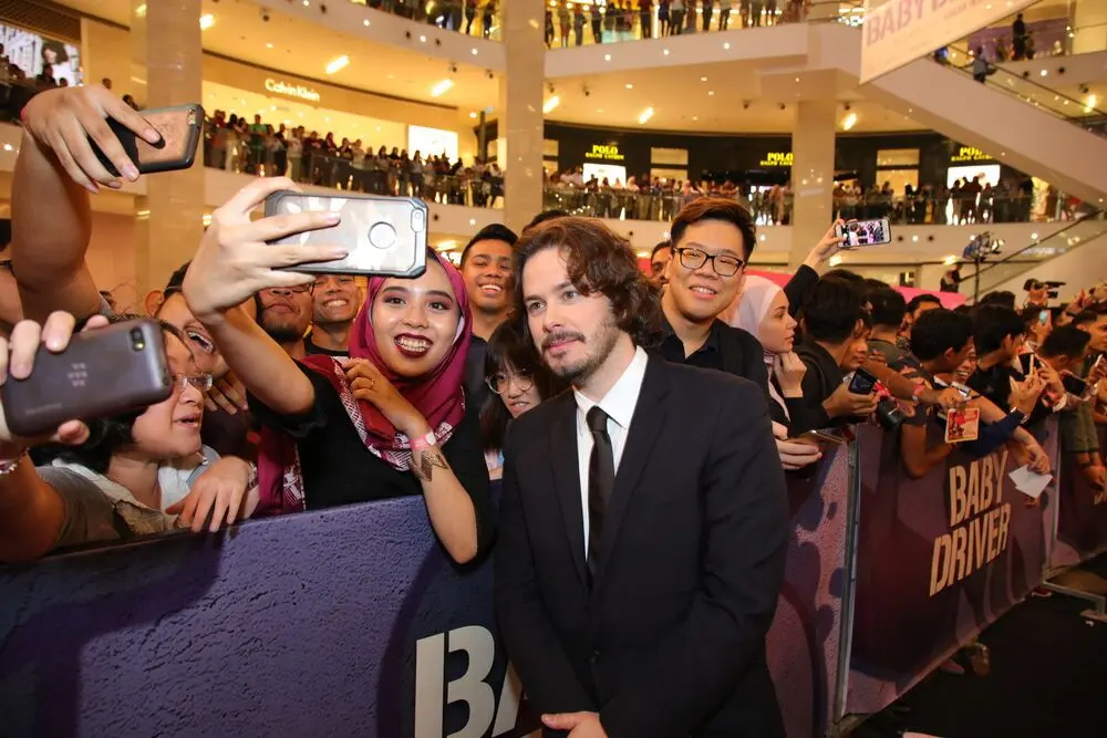 Para pemain dan sutradara Baby Driver dalam sesi meet and greet bersama penggemarnya di Malaysia. (Sony Pictures)