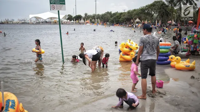 Libur Natal 2018, Pantai Ancol Sepi Pengunjung