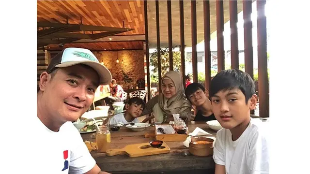Jarang Terekspos, Ini 6 Potret Gavin Anak Bungsu Irgi Fahrezi yang Tekuni Sepak Bola