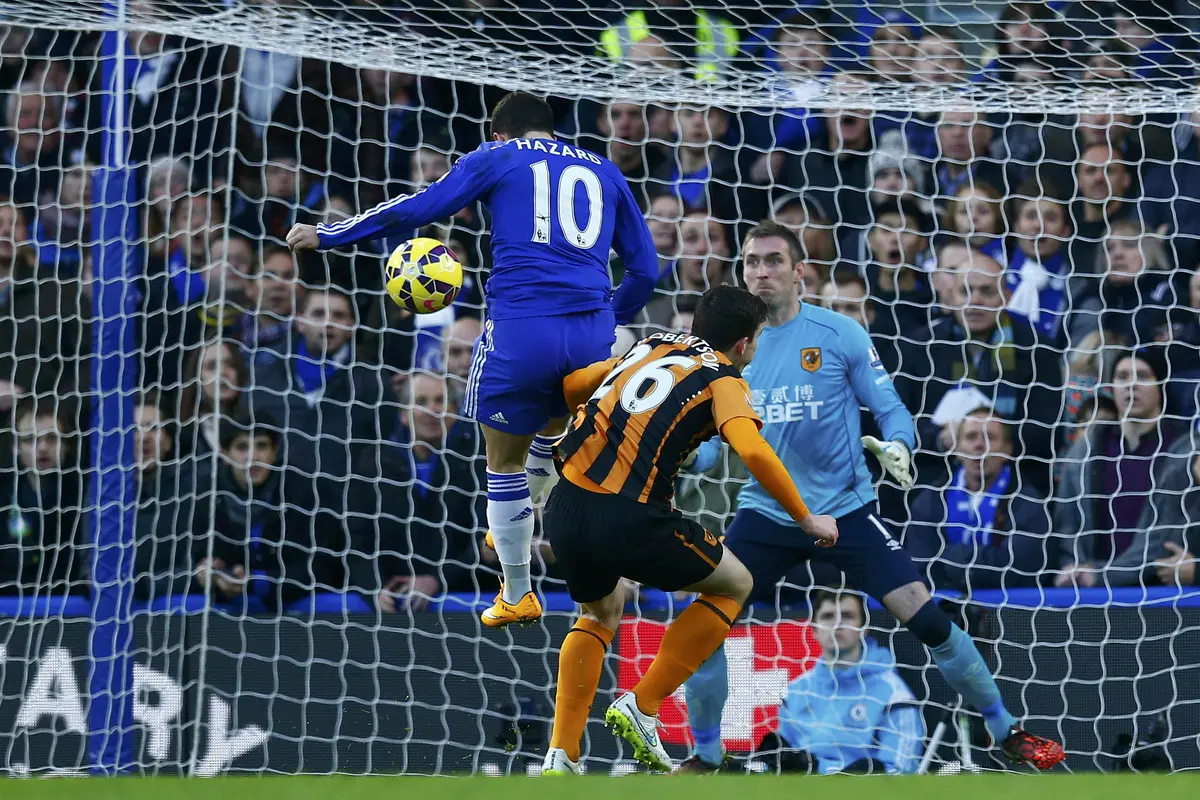 Eden Hazard cetak gol melawan Hull City