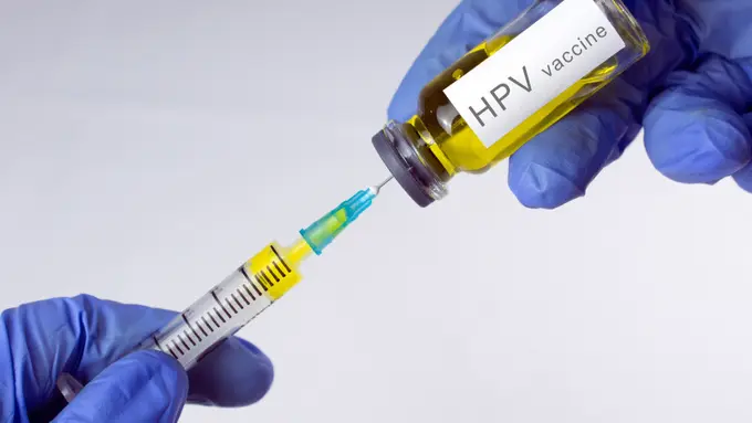 Cegah Kanker Serviks dengan Vaksin HPV (OneSideProFoto/Shutterstock)