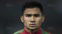 Gelandang Timnas Indonesia U-19, Asnawi Mangkualam, bersiap menghadapi Kamboja U-19 pada laga persahabatan di Stadion Patriot, Bekasi, Rabu (4/10/2017). Indonesia menang 2-0 atas Kamboja. (Bola.com/Vitalis Yogi Trisna)