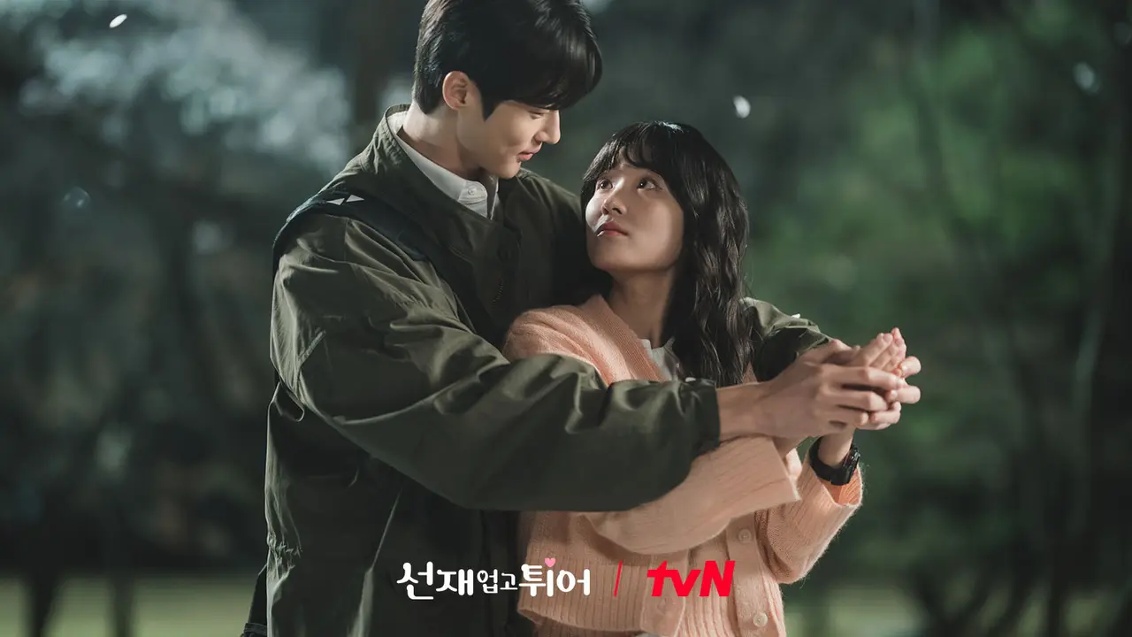 Top 3: Perbedaan Lovely Runner Versi Drama dengan Webtoonnya