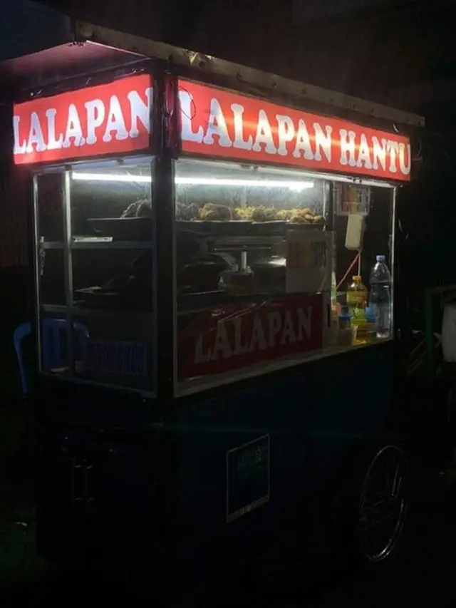 6 Nama Warung Makan Terinspirasi dari Hantu Ini Malah Bikin Merinding