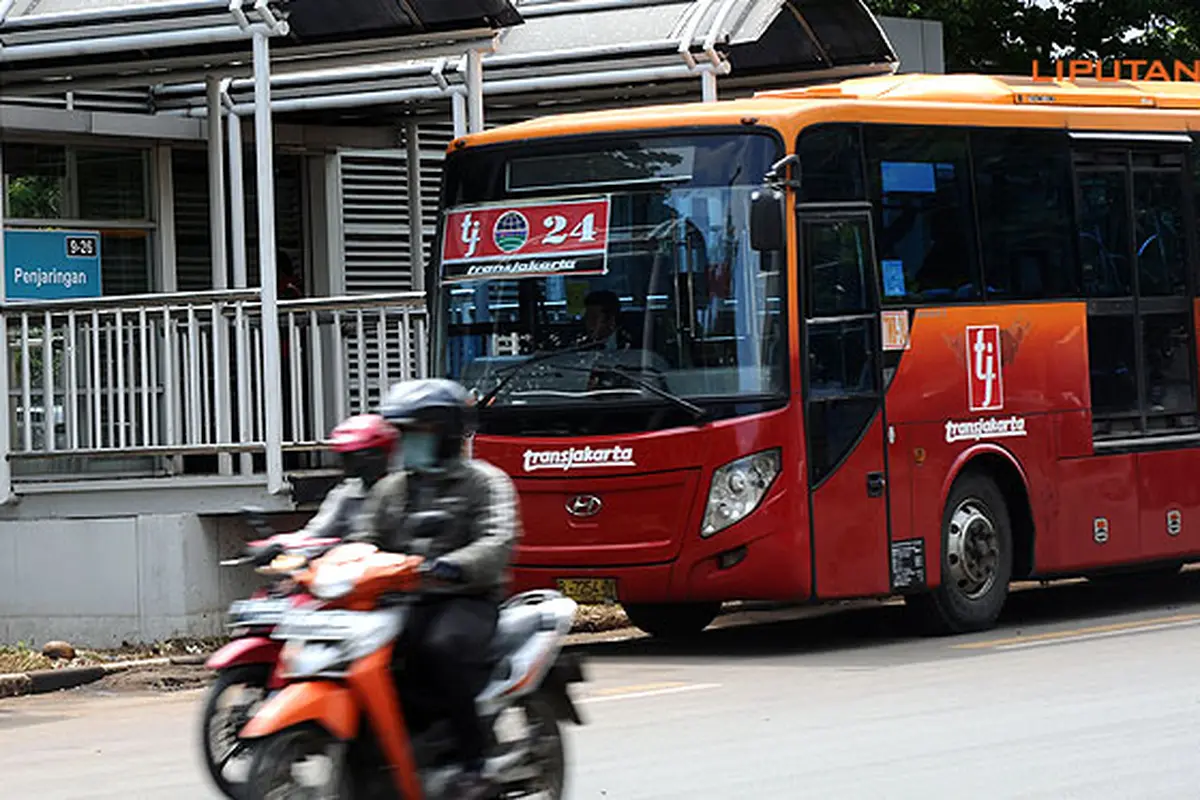 busway-pluit-130128b.jpg