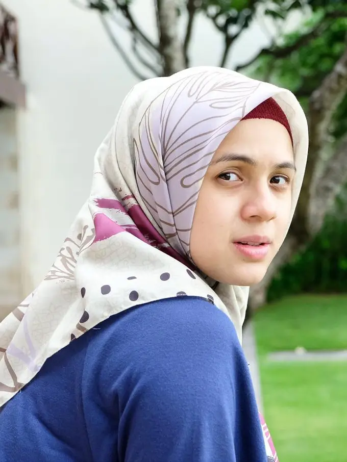 [Bintang] 8 Foto Cantik Nycta Gina Tanpa Make Up