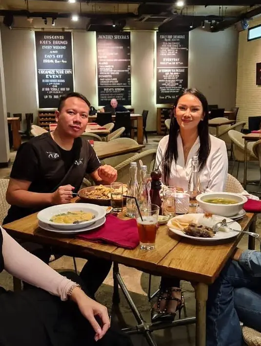 Kalina dan Vicky Prasetyo (Instagram/vickyprasetyo777)