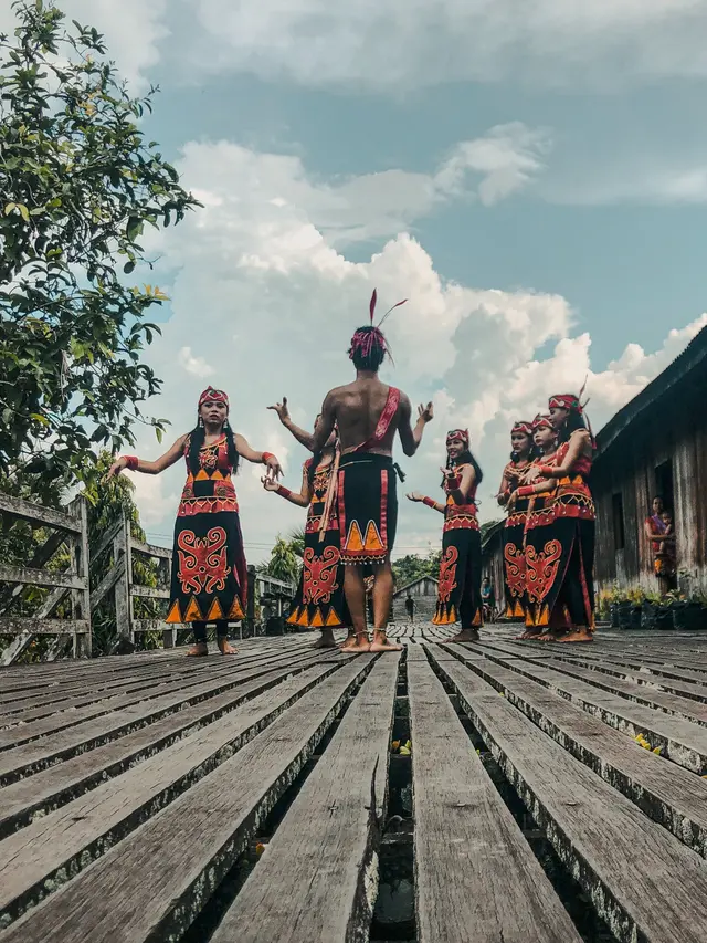 ilustrasi unsur kebudayaan/unsplash