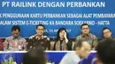 Sepuluh perbankan ikut serta dalam penyelenggaraan e-ticketing yang diharapkan dapat menjadi solusi untuk warga Jakarta yang hendak menuju atau dari Bandara Soekarno Hatta, Tangerang. (Liputan6.com)