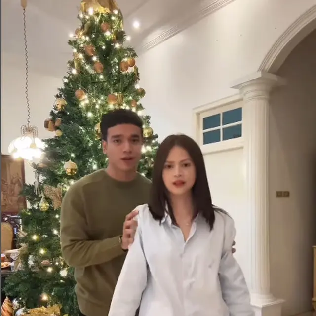 Potret 6 Pasangan Artis di Momen Natal 2024, Lyodra – Randy Martin Makin Lengket
