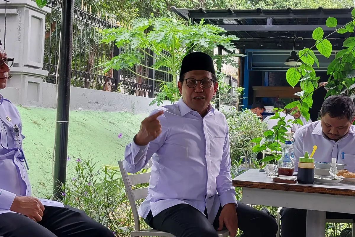 Menteri Desa, Pengembangan Daerah Tertinggal dan Transmigrasi (Mendes PDTT) Abdul Halim Iskandar ingin Badan Usaha Milik Desa (BUMDes) masuk ke Online Single Submission (OSS).