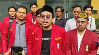 Ketum Ikatan Mahasiswa Muhammadiyah (IMM) DKI Jakarta Ari Aprian Harahap saat menagih tindak lanjut atas laporan terkait dugaan SARA dan pengancaman dari peneliti BRIN. (Liputan6.com//Ady Anugrahadi)