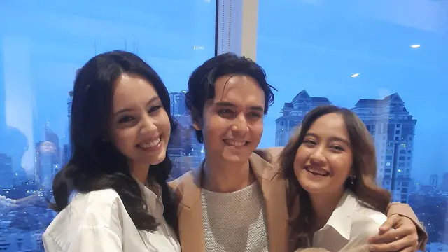 Salshabilla Adriani, Jourdy Pranata, dan Anggika Bolsterli membintangi film Dear Jo: Almost Is Never Enough.