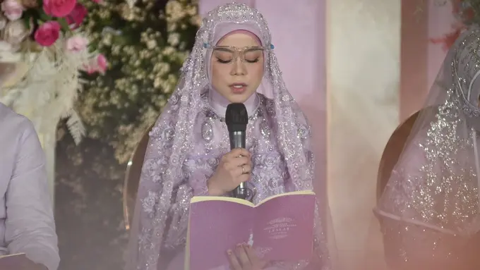 [Fimela] Pengajian Lesti dan Billar