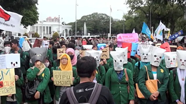 Demo, Mahasiswa Tutupi Muka sebagai ekspresi kesedihan rakyat
