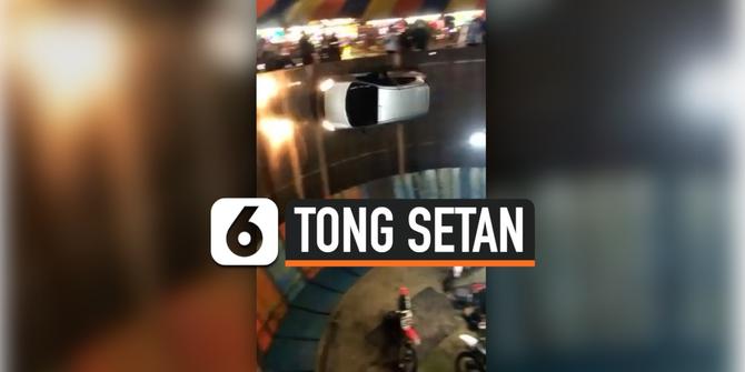 VIDEO: Bukan lagi Motor, Kini Tong Setan Pakai Mobil